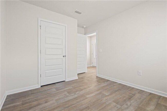 Building Photo - 1172 Sweet Laurel St