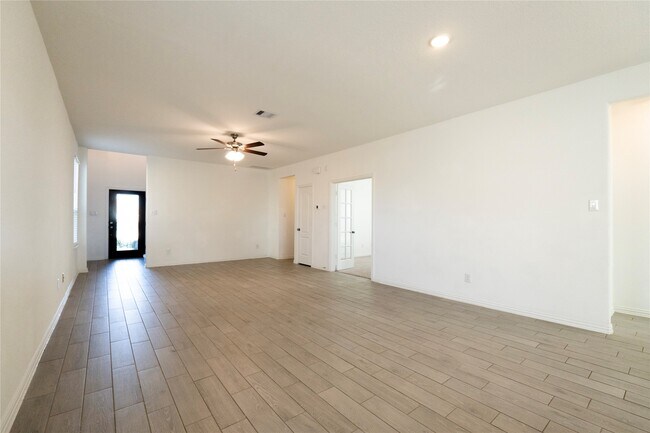 Building Photo - 8014 Chukka Dr