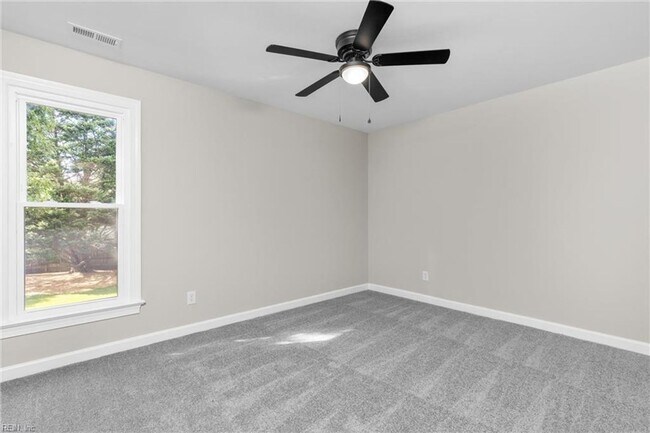 Building Photo - Beautiful, Spacious 5Bedroom Home in Virginia Beach