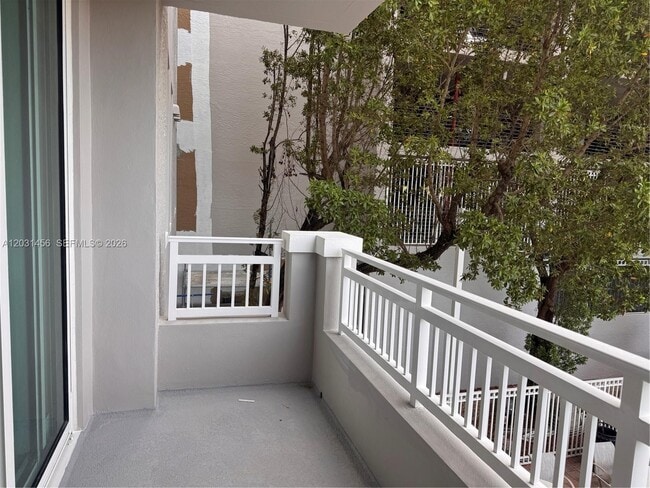 Building Photo - 2665 SW 37th Ave