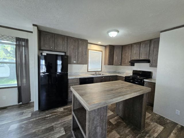 Building Photo - 203 Cleopatra Dr