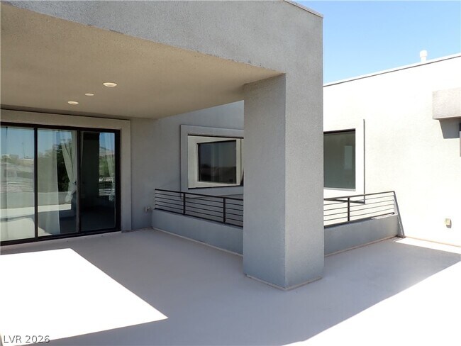 Building Photo - 10226 Jade Gardens Dr