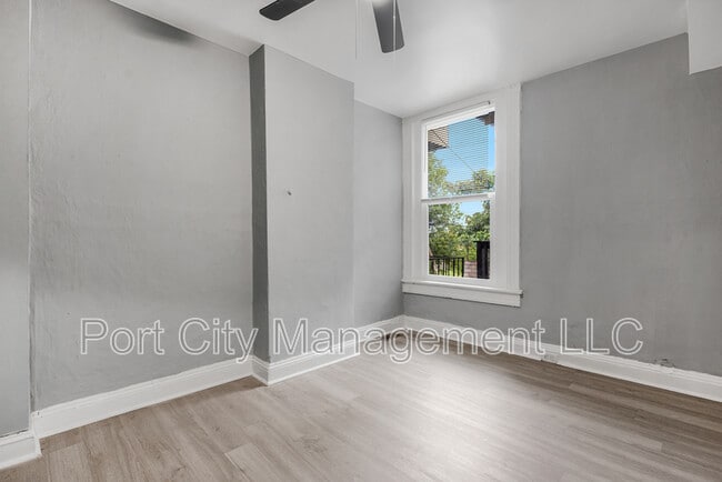 Building Photo - 1334 N Luzerne Ave