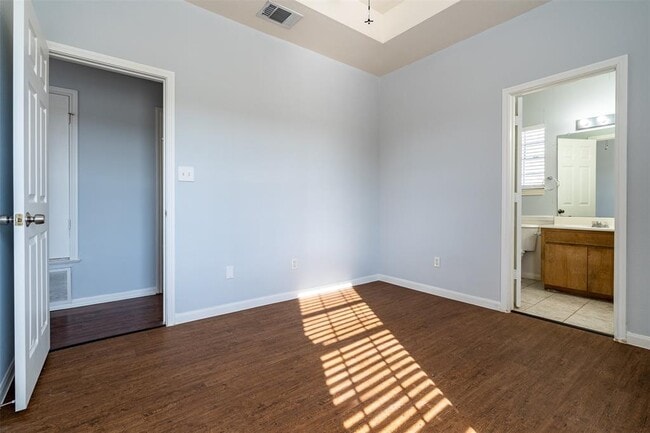 Building Photo - 311 Rawhide Loop