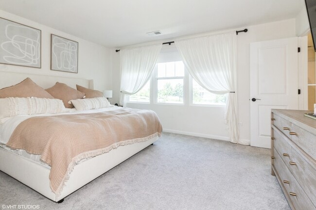 Building Photo - 24518 W Alexis Ln