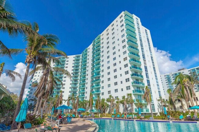 Building Photo - 3801 S Ocean Dr