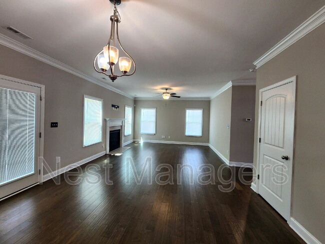 Building Photo - 3846 Standardbred Dr
