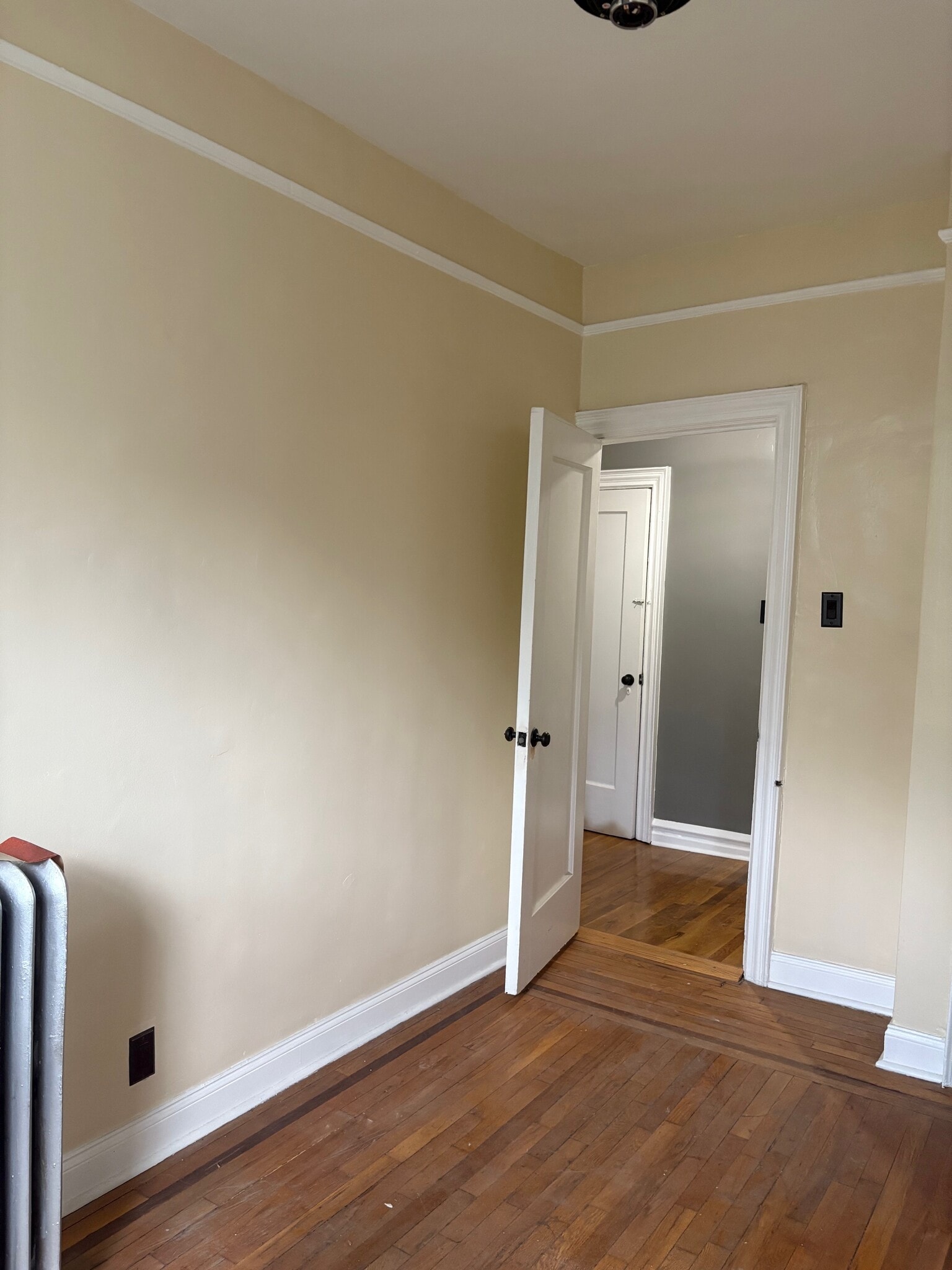 Building Photo - 54 E Clifford Pl