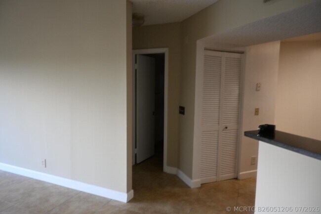 Building Photo - 8721 Wiles Rd