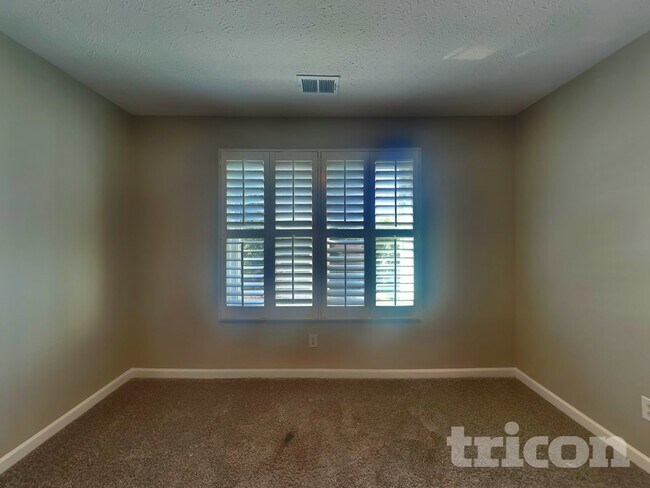 Building Photo - 113 Homestead Pl