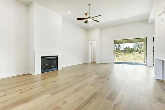 Building Photo - 104 Lazy Oak Pl