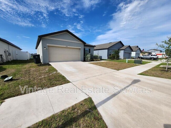 Building Photo - 2340 Harris Hawk Ave