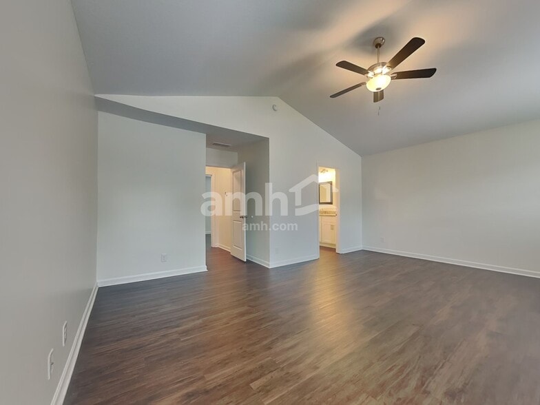 Building Photo - 4845 Billingsgate Ln