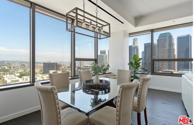Building Photo - 1100 Wilshire Blvd
