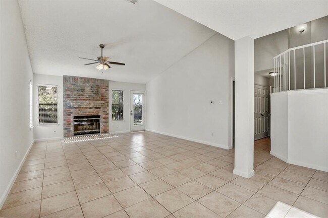 Building Photo - 17516 Klamath Falls Dr