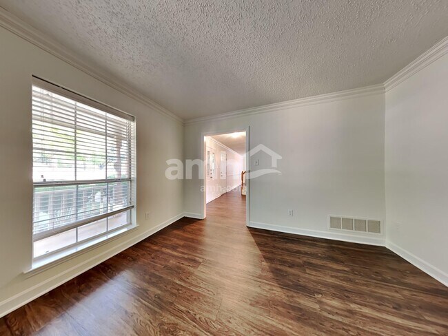 Building Photo - 5412 Big Bend Dr