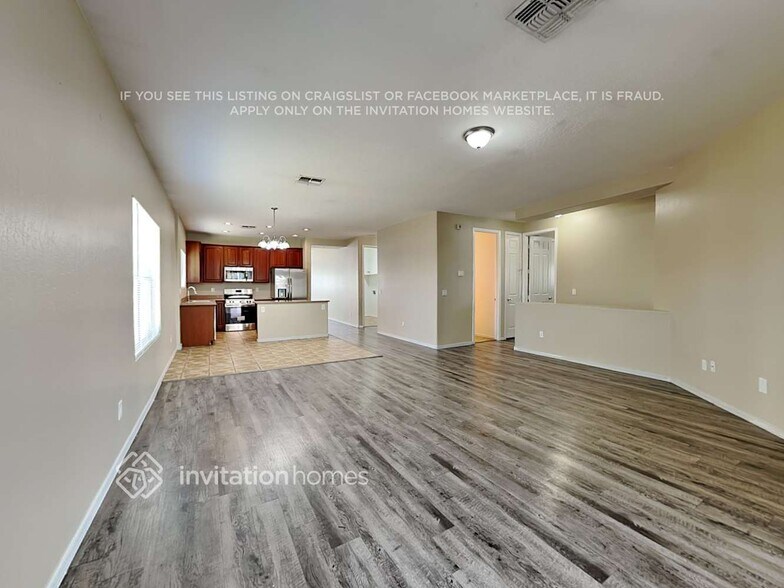 Building Photo - 5904 W Wood St