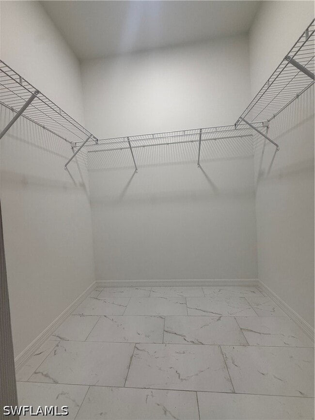 Building Photo - 212 Pullman St