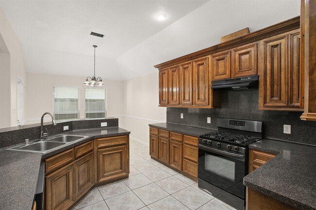 Building Photo - 3727 Clover Meadows St