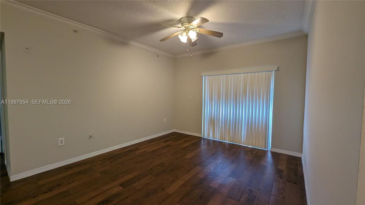 Building Photo - 151 SW 117th Ave