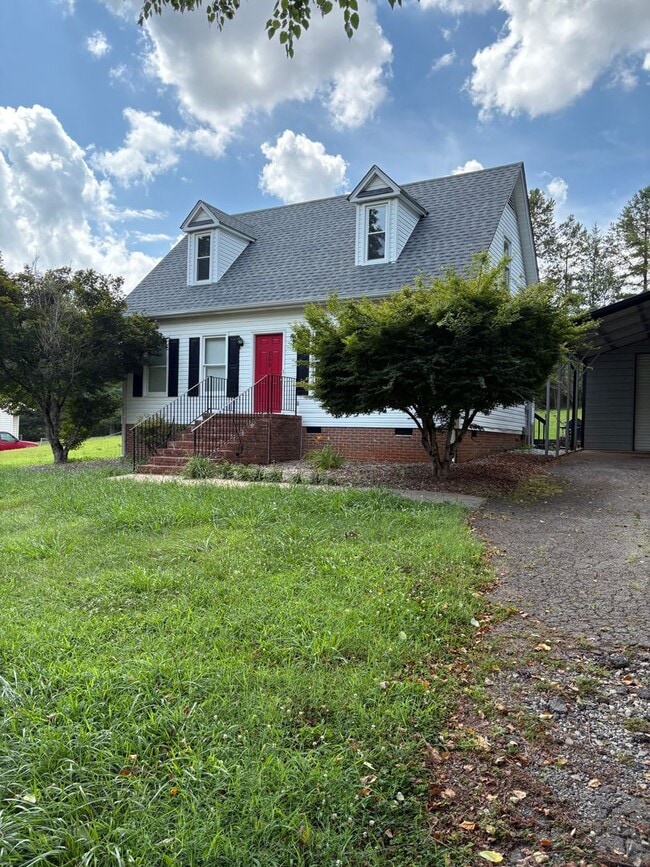 Building Photo - Lovely 3 Bedroom 2 Bath Home in Easley!!