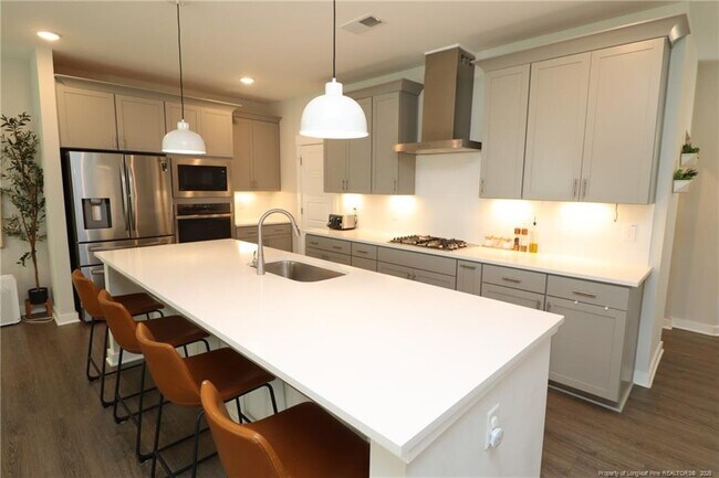 Building Photo - 2151 Maggie Vly Dr