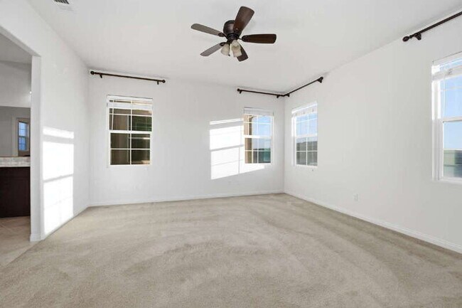 Building Photo - 1482 Franceschi Dr