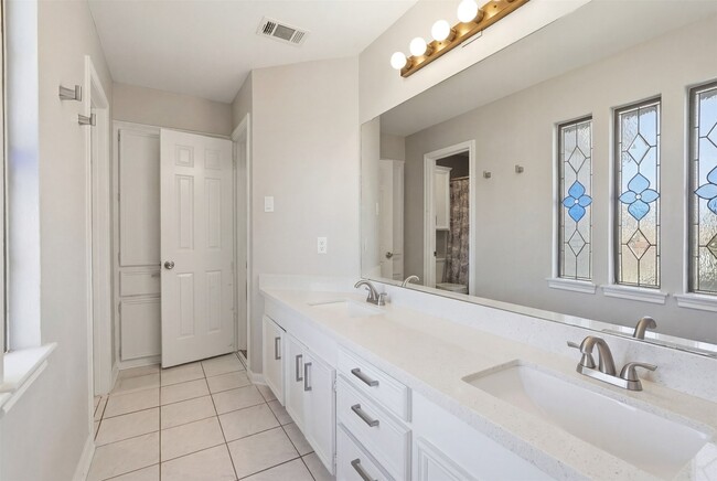 Building Photo - 7927 Wolfield Ln