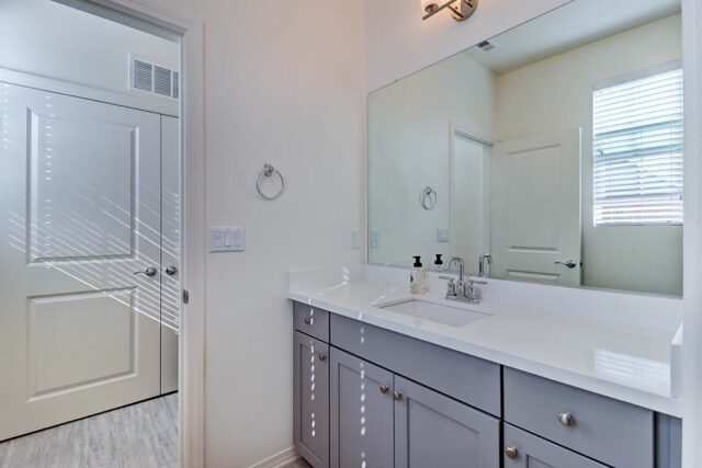 Building Photo - 54 Concepcion St