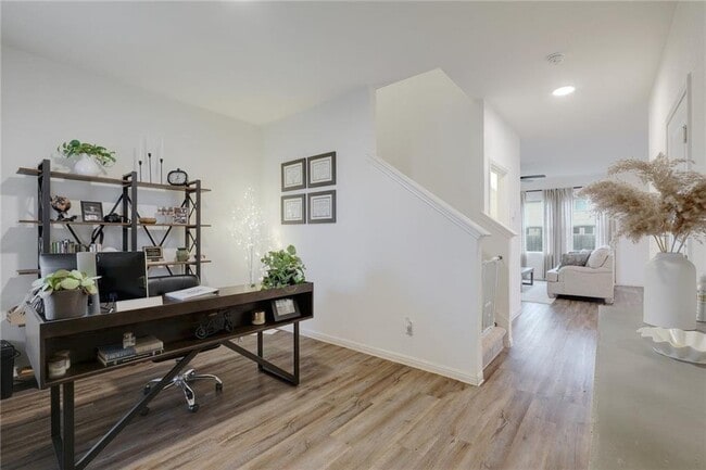 Building Photo - 910 Bunton Reserve Blvd