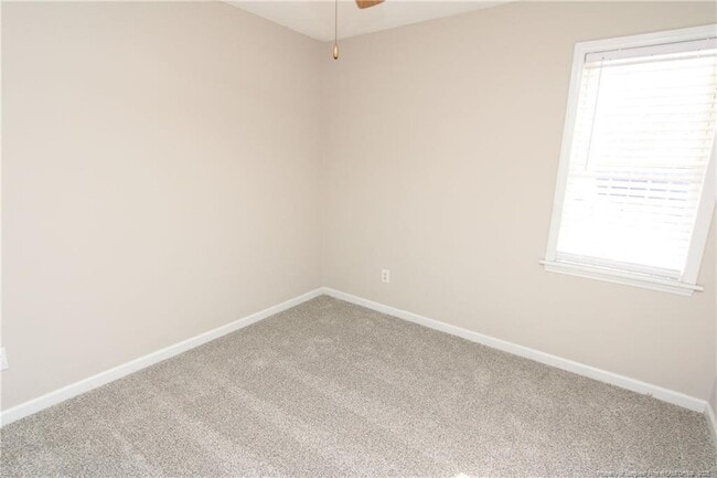 Building Photo - 101 Lake Meadow Dr