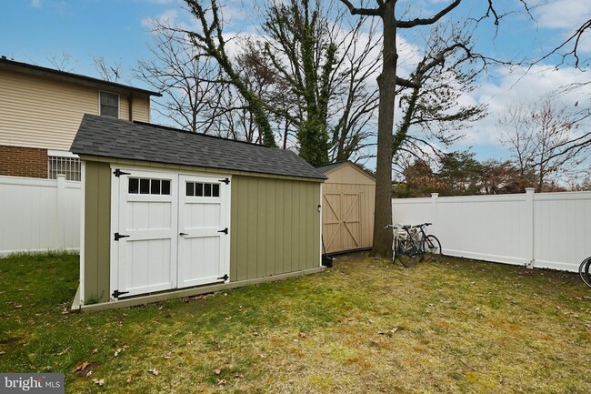 Building Photo - 6431 Forest Rd