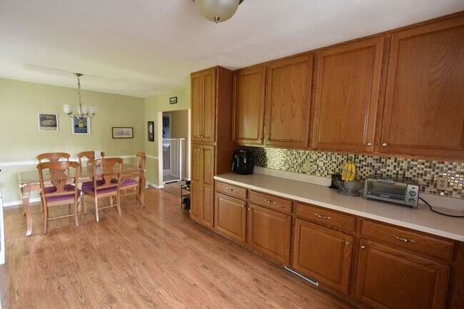 Building Photo - 3 Bedroom Home in Camp Hill
