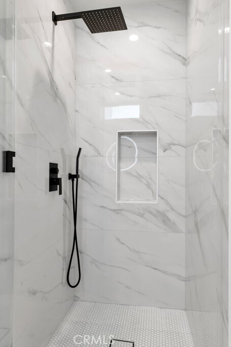 Building Photo - 4801 Abbeyville Ave