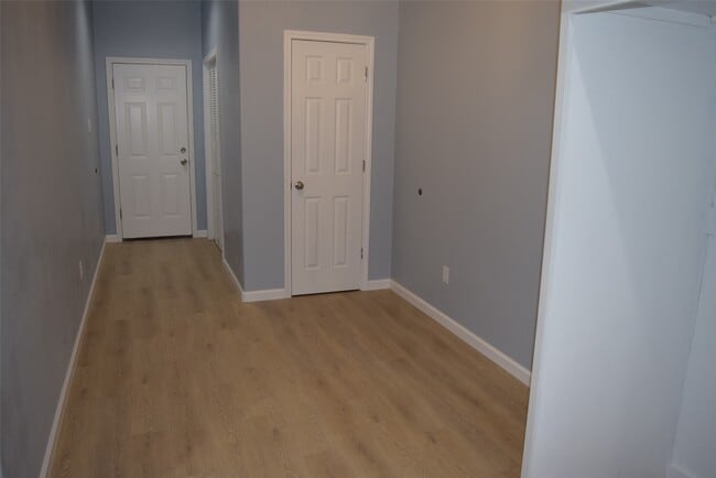 Building Photo - 331 Tite St