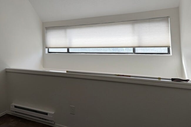 Building Photo - 4000 Carman Dr