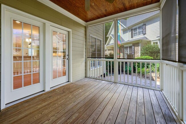 Building Photo - Custom Home in Fantastic Neighborhood!