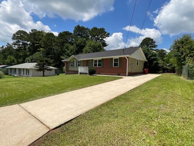 Building Photo - 8919 Yarmouth Dr