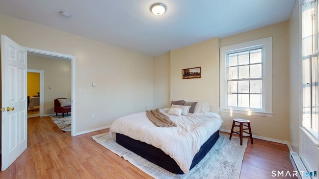 Building Photo - 24 Madison St