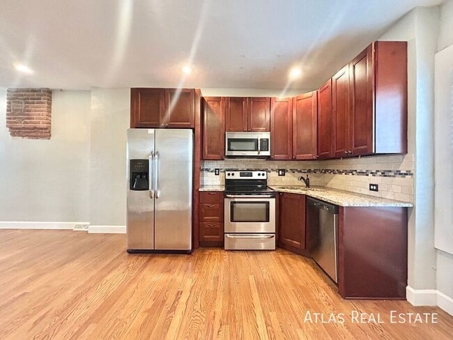 Primary Photo - 58 S Elati St