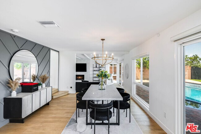 Building Photo - 6426 Ellenview Ave