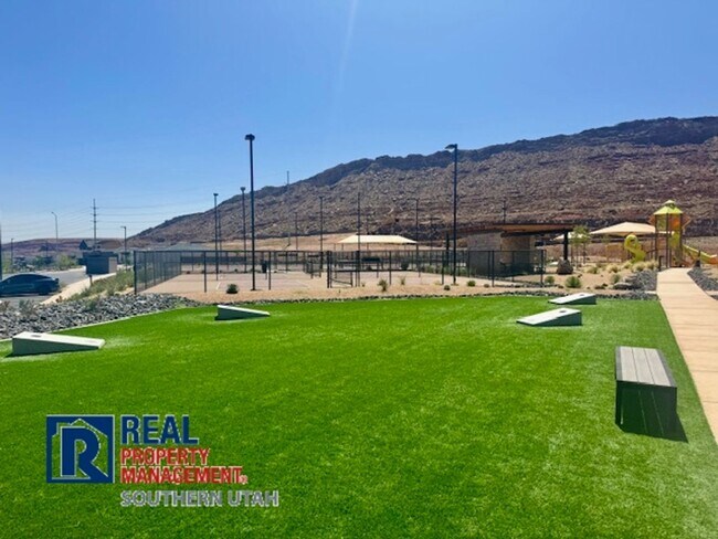 Building Photo - Long Valley Townhome with all the Amenities
