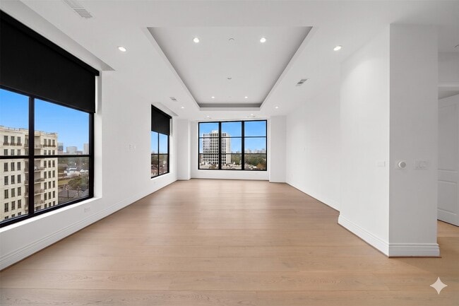 Building Photo - 2323 San Felipe St