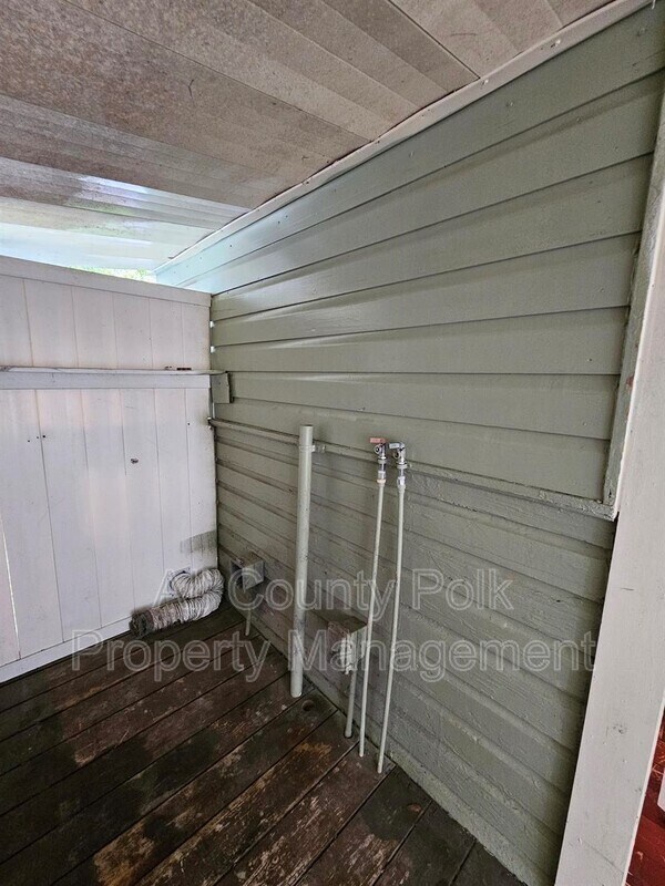 Building Photo - 409 Hunter St