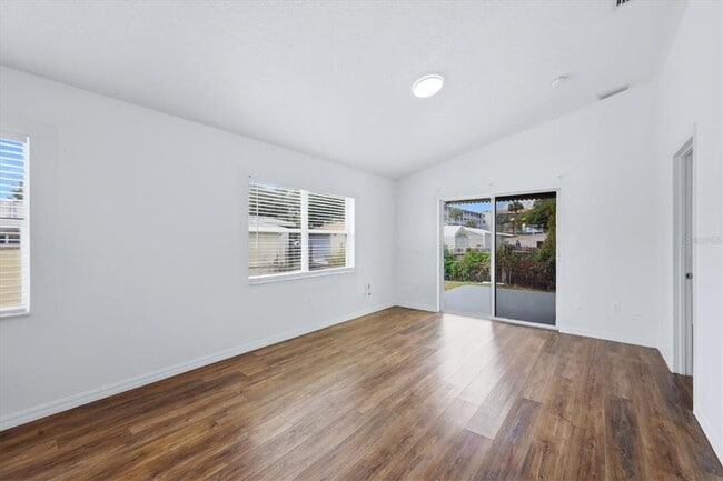 Building Photo - 3502 19th St W