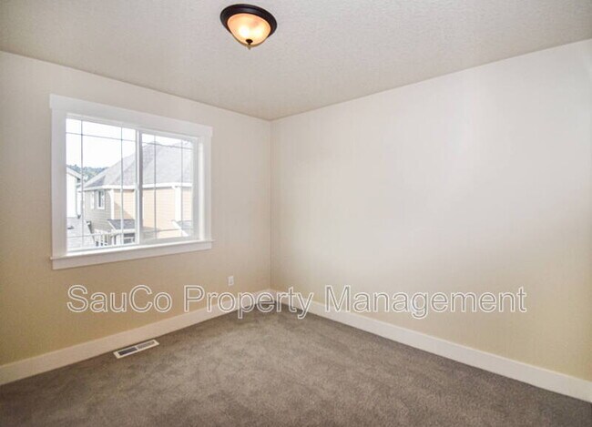 Building Photo - 14983 NW Cosmos St