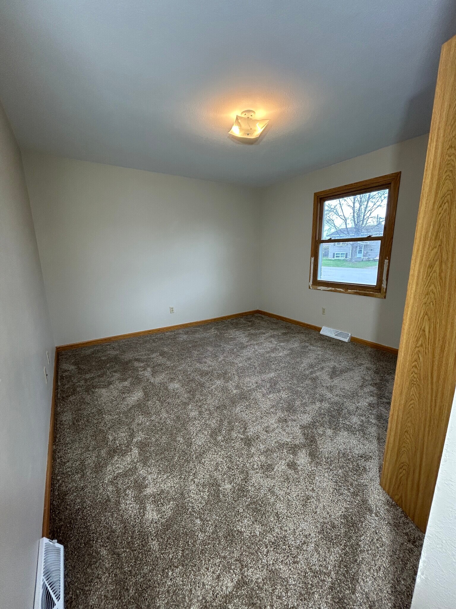 Building Photo - 2025 16th St