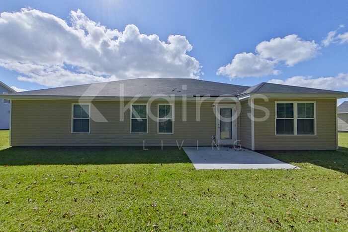 Building Photo - 142 Western Red Cedar Dr