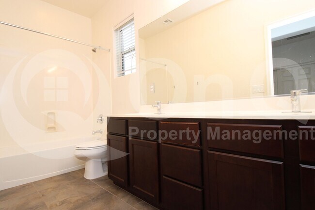 Building Photo - 9134 S Roberts Rd