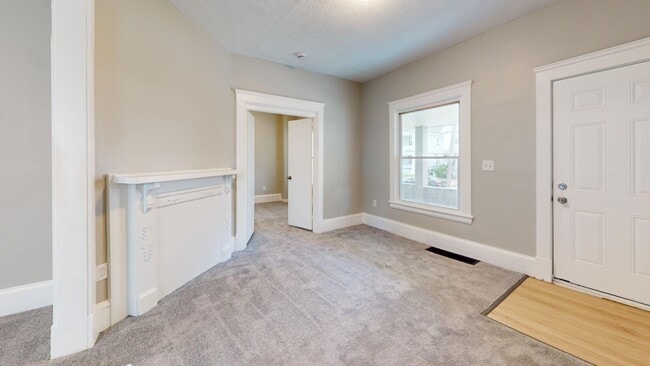 Building Photo - 2053 W.99th
